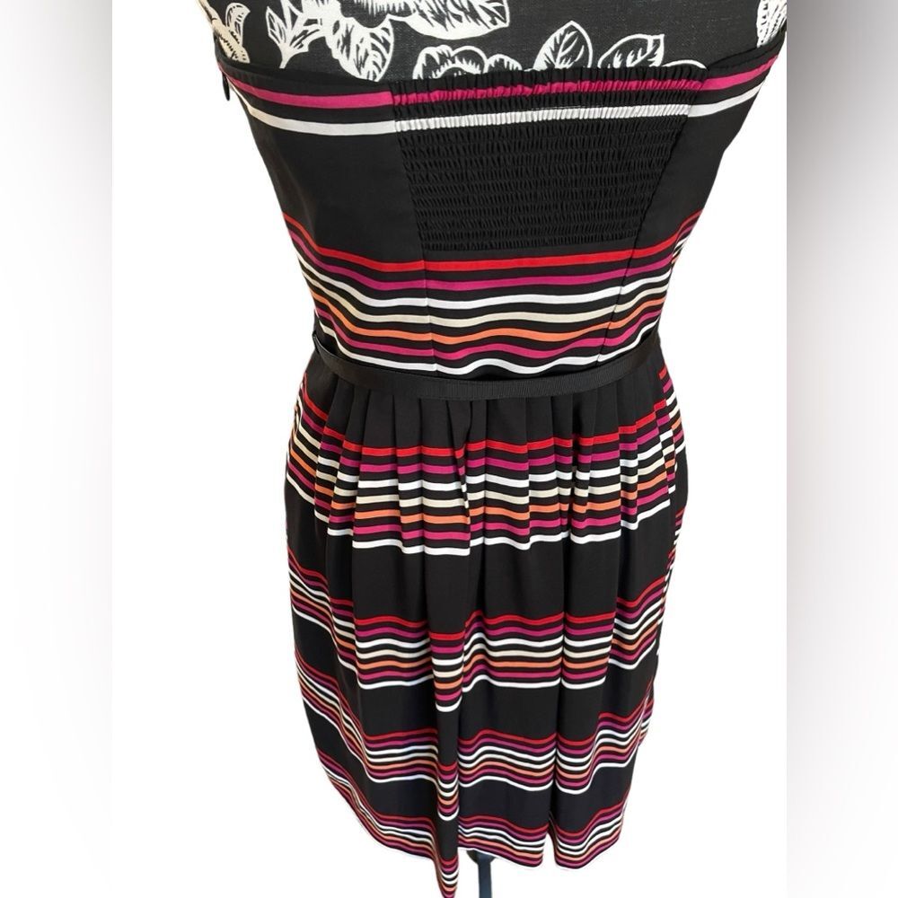 Chic Strapless White House Black Market Dress Size 6 - Picture 4 of 7